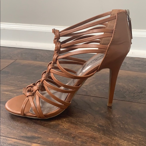 Anne Michelle High Heels - Picture 2 of 3